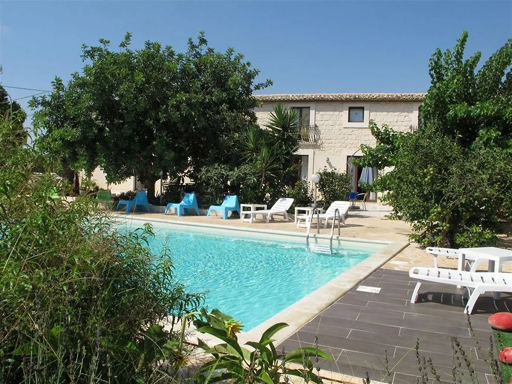 Villa U Marchisi B&B 시클리